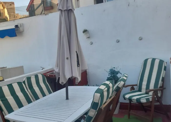 Cuesta Del Tajillo Apartment *